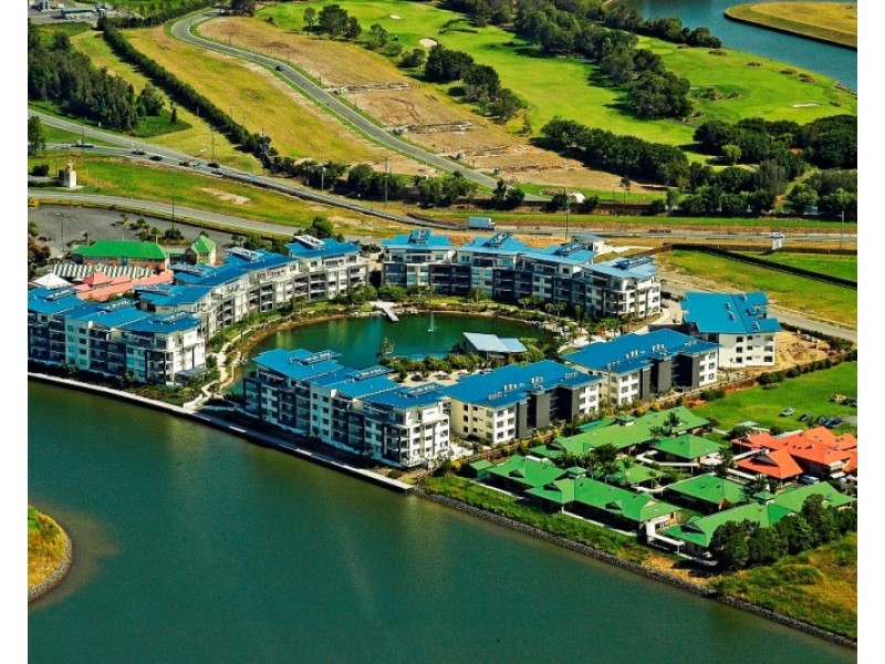 621/3 Pendraat Parade, Hope Island QLD 4212