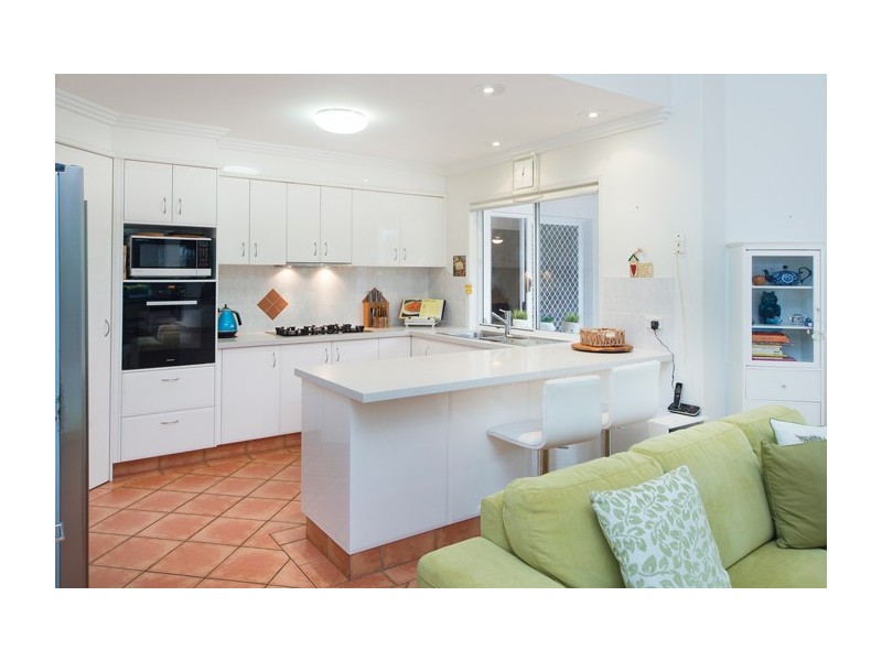 46 Sickle Avenue, Hope Island QLD 4212