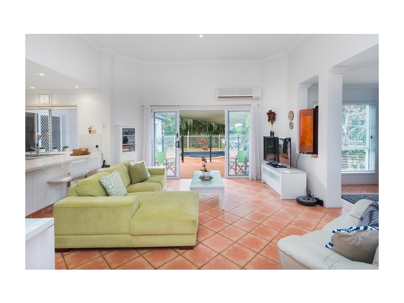 46 Sickle Avenue, Hope Island QLD 4212