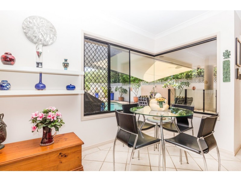 32 Oyster Cove Promenade, Helensvale QLD 4212