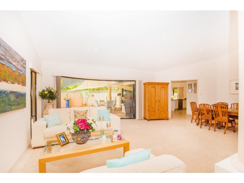 32 Oyster Cove Promenade, Helensvale QLD 4212