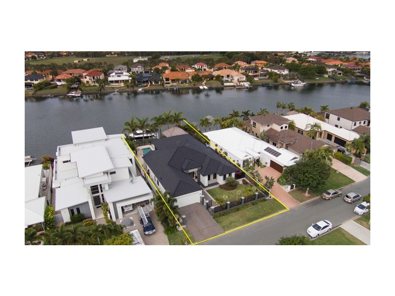 100 The Peninsula, Helensvale QLD 4212