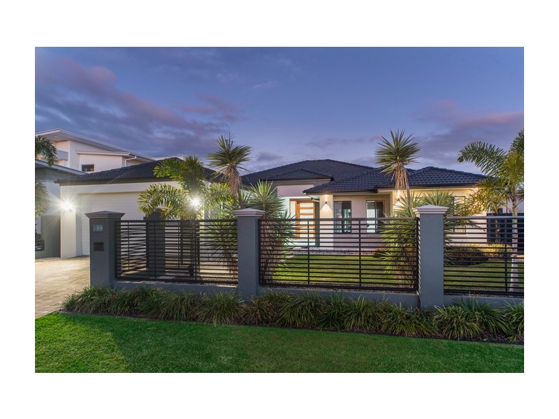 100 The Peninsula, Helensvale QLD 4212