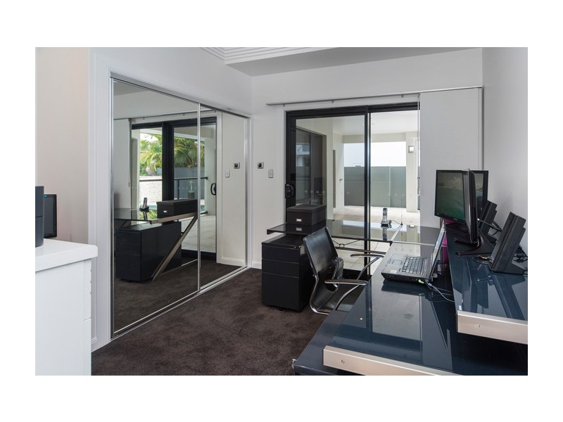 100 The Peninsula, Helensvale QLD 4212