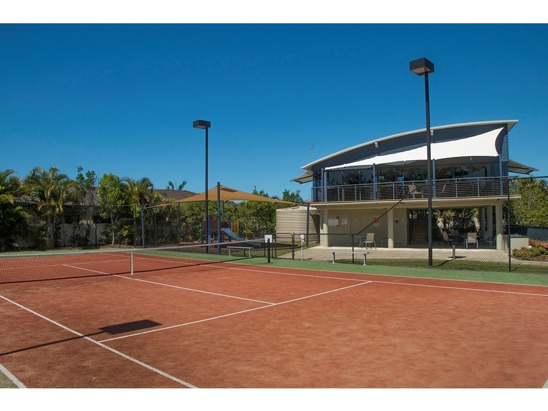 100 The Peninsula, Helensvale QLD 4212