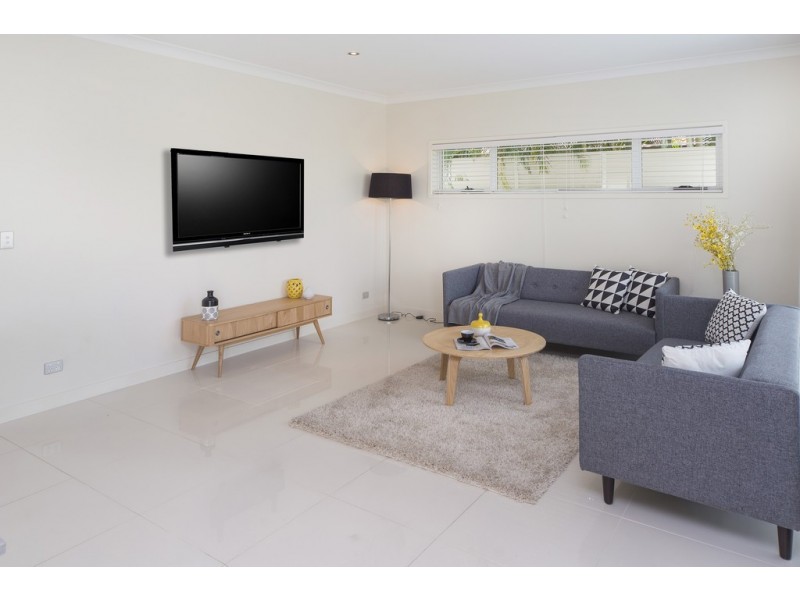 2549 Gowrie Way, Hope Island QLD 4212