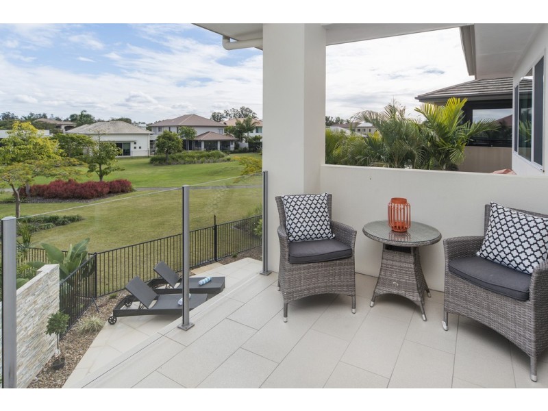 2549 Gowrie Way, Hope Island QLD 4212