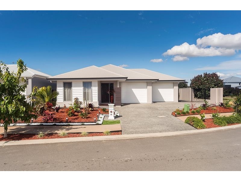 10 Keelson Crescent, Hope Island QLD 4212