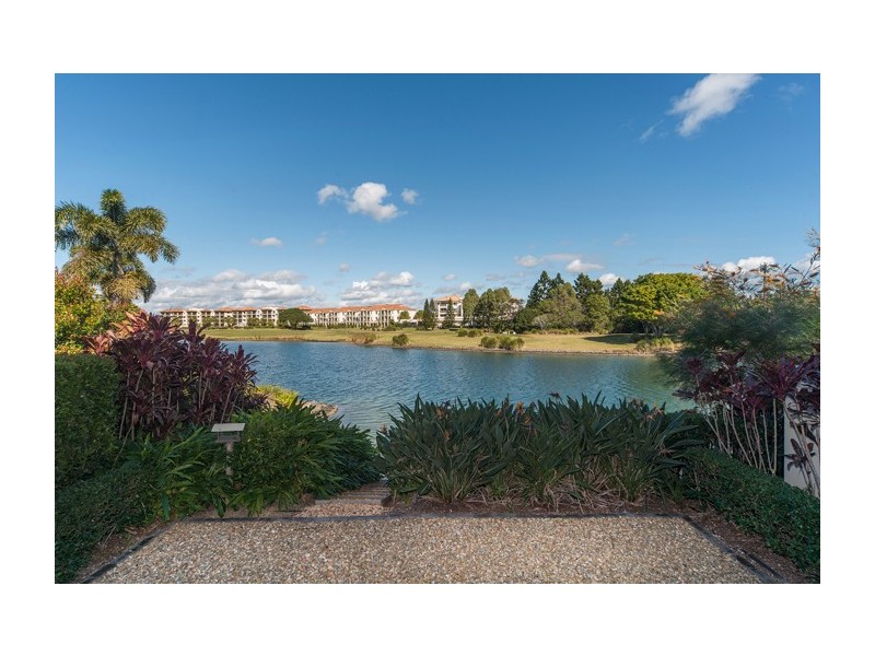 6091 Lugano Drive, Hope Island QLD 4212