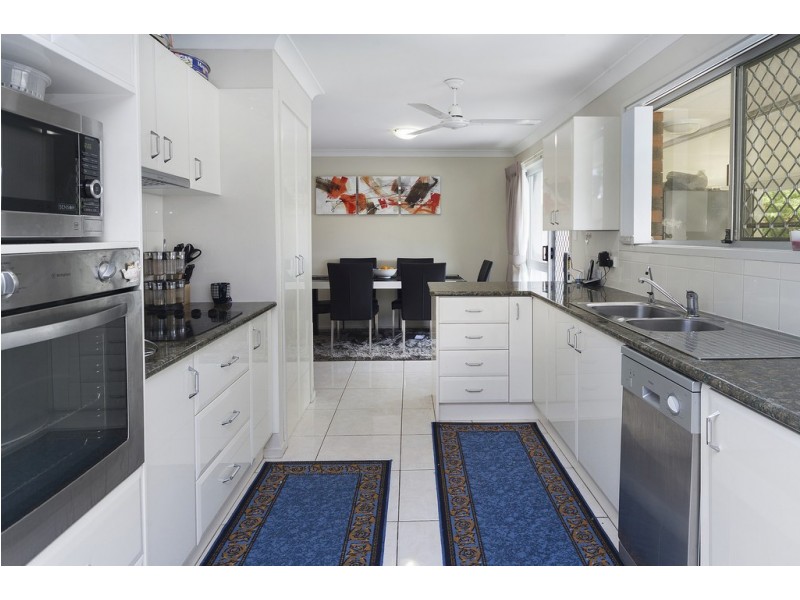 2/138 Oxley Drive, Paradise Point QLD 4216