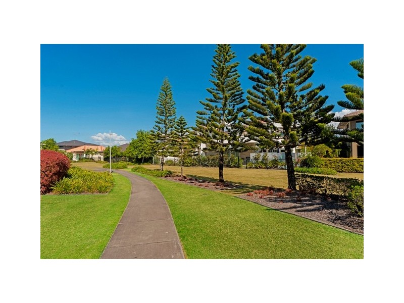 2809 Gracemere Circuit East, Hope Island QLD 4212