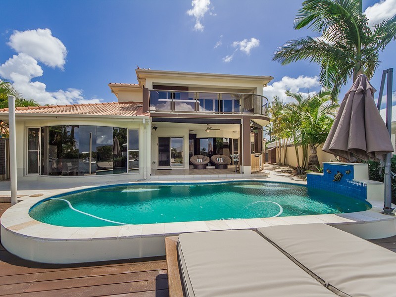 32 Calmwater Crescent, Helensvale QLD 4212