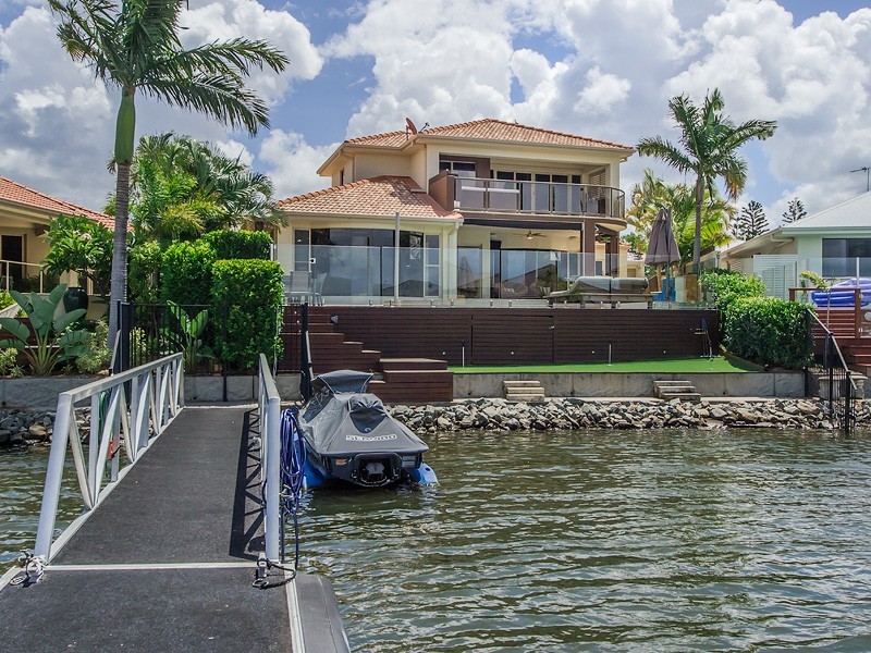 32 Calmwater Crescent, Helensvale QLD 4212