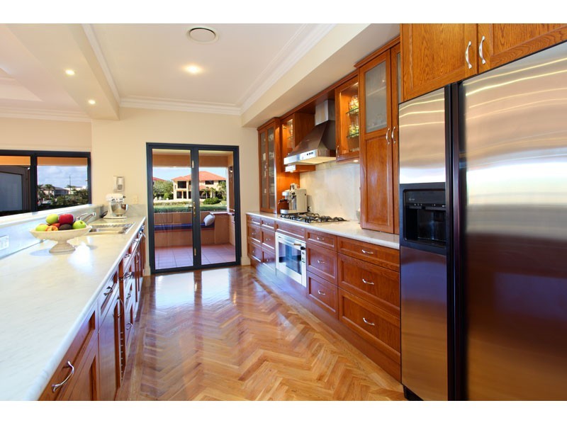 3106 Riverleigh Drive, Hope Island QLD 4212