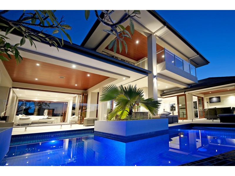 2206 Taromeo Court, Hope Island QLD 4212