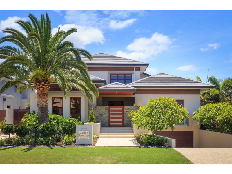 2206 Taromeo Court, Hope Island QLD 4212