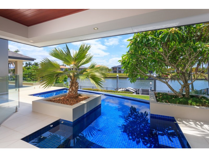 2206 Taromeo Court, Hope Island QLD 4212
