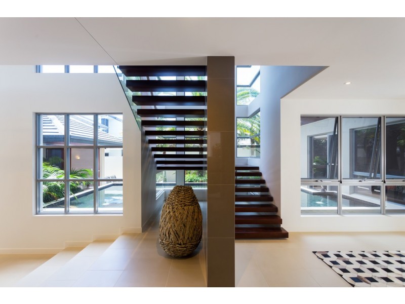 2206 Taromeo Court, Hope Island QLD 4212