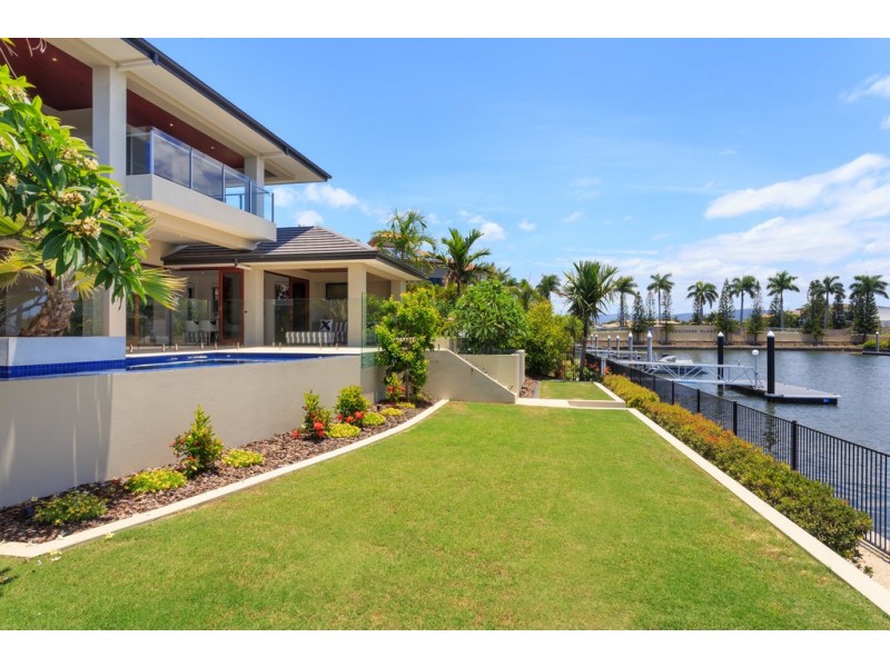 2206 Taromeo Court, Hope Island QLD 4212