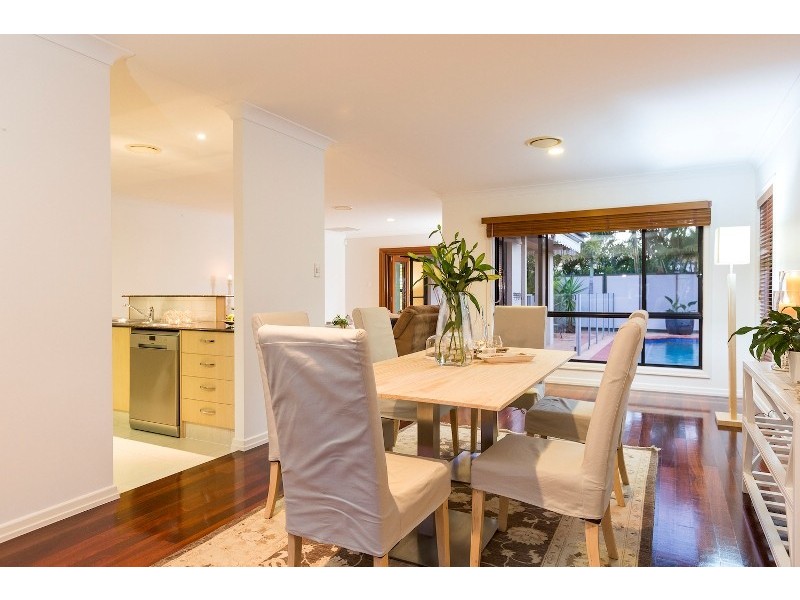 2021 Gracemere Gardens Circuit, Hope Island QLD 4212