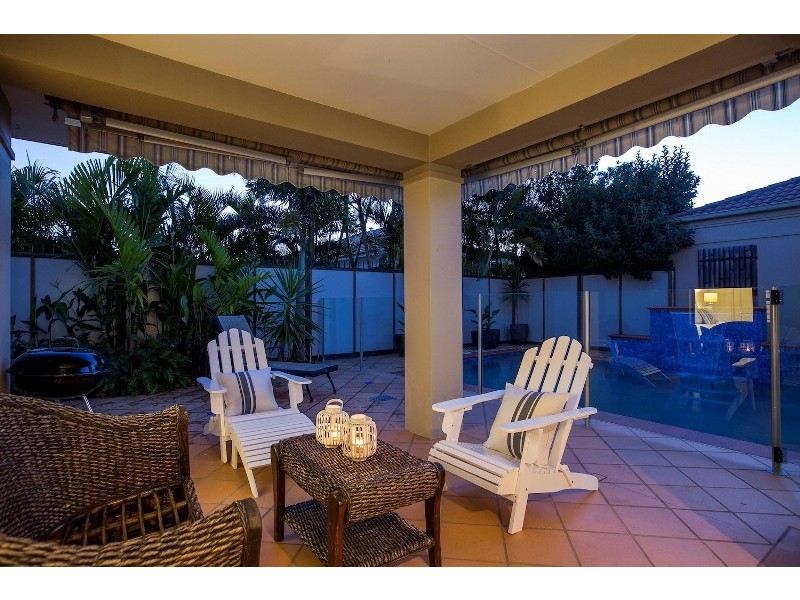 2021 Gracemere Gardens Circuit, Hope Island QLD 4212