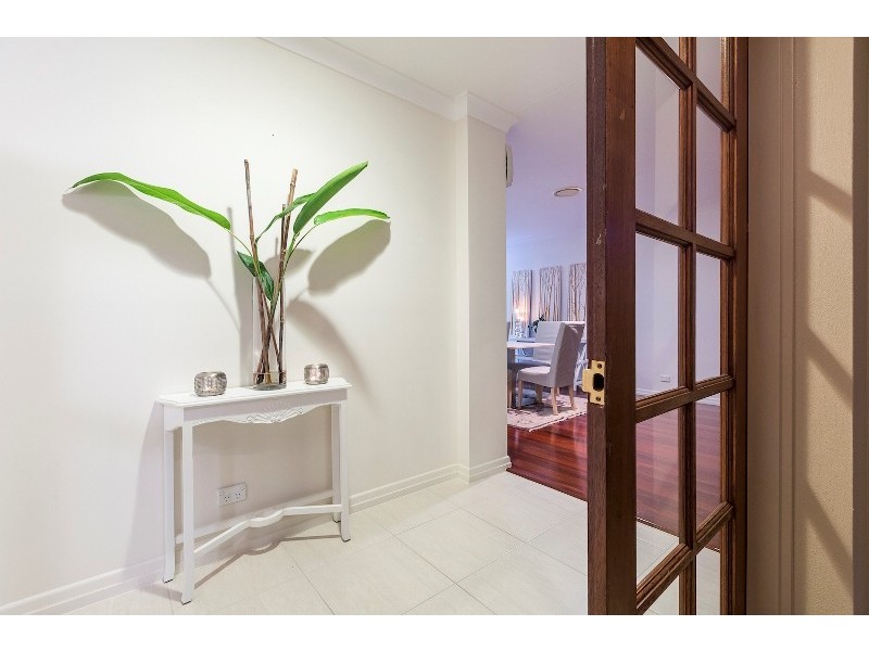 2021 Gracemere Gardens Circuit, Hope Island QLD 4212