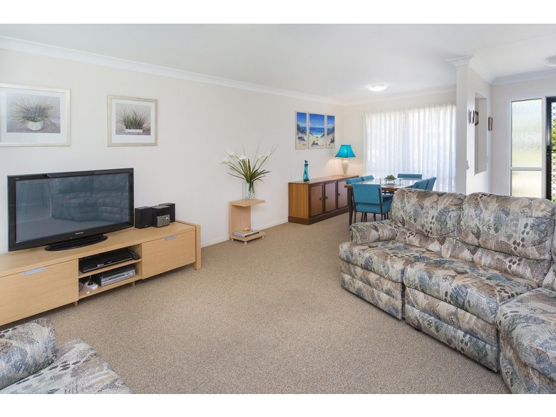 24/19 Santa Barbara Road, Hope Island QLD 4212