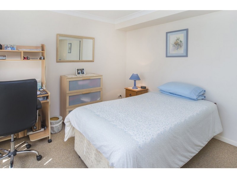 24/19 Santa Barbara Road, Hope Island QLD 4212