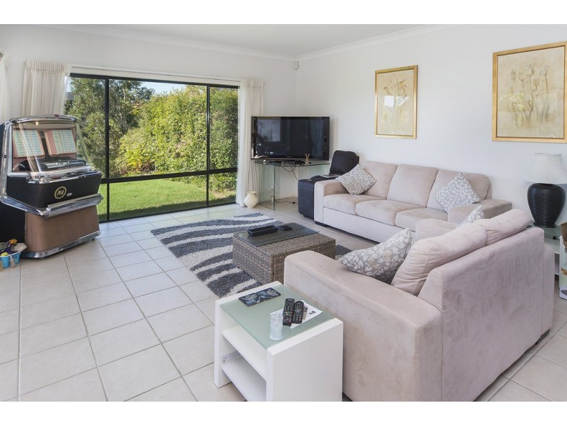 2142 Beaufort Way, Hope Island QLD 4212