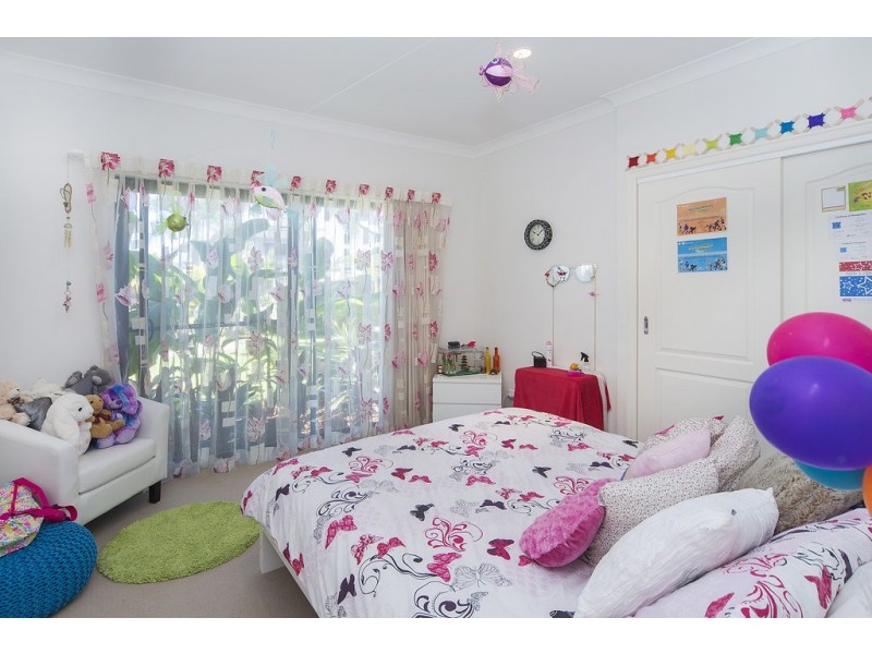 2142 Beaufort Way, Hope Island QLD 4212
