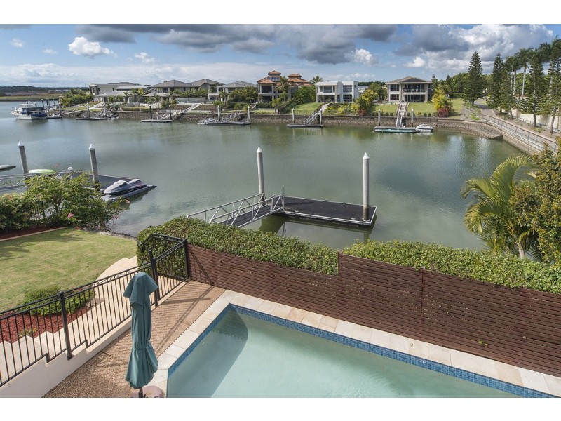 2639 Yanderra Close, Hope Island QLD 4212