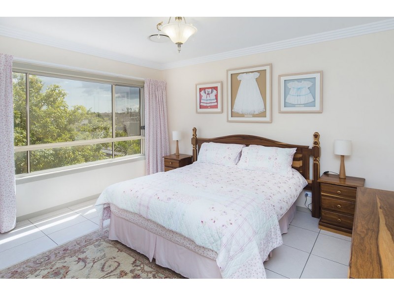 2639 Yanderra Close, Hope Island QLD 4212