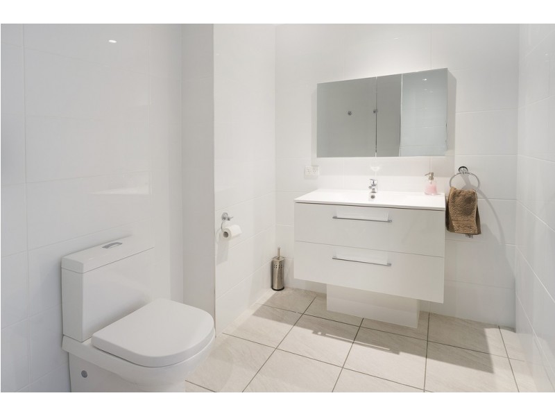 59/19 Santa Barbara Road, Hope Island QLD 4212