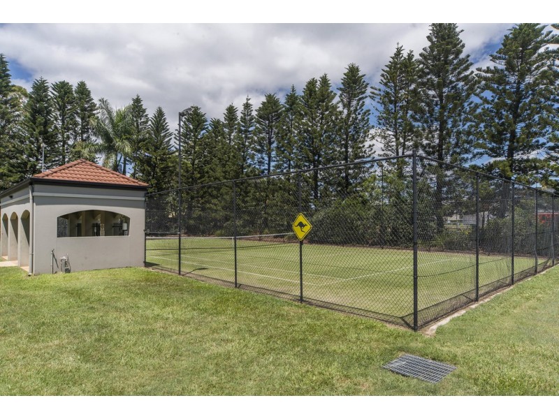 59/19 Santa Barbara Road, Hope Island QLD 4212