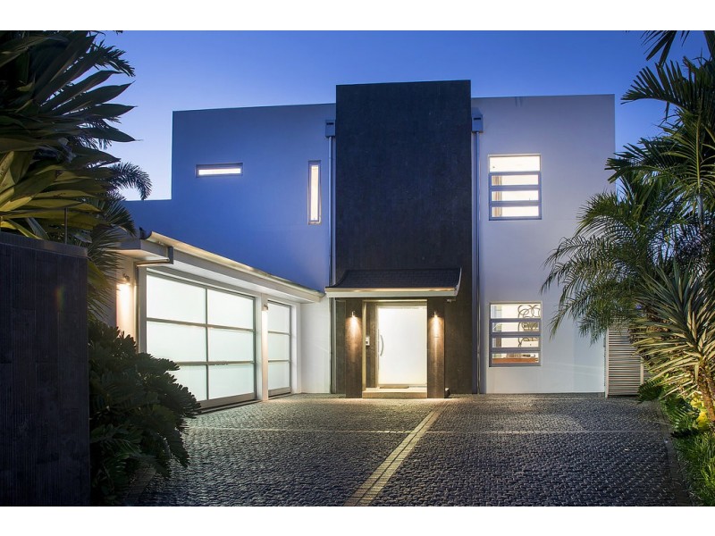 2160 Beaufort Way, Hope Island QLD 4212