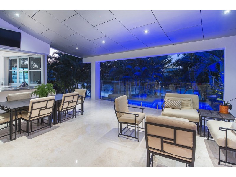 2160 Beaufort Way, Hope Island QLD 4212