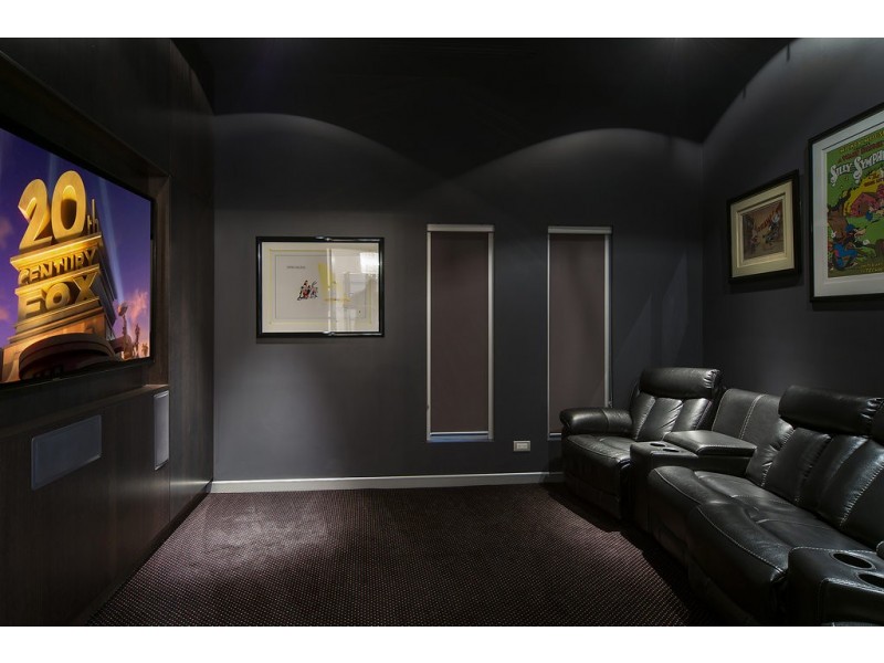 2160 Beaufort Way, Hope Island QLD 4212