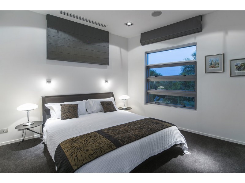 2160 Beaufort Way, Hope Island QLD 4212