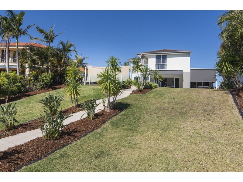 2130 Carlton Drive, Hope Island QLD 4212