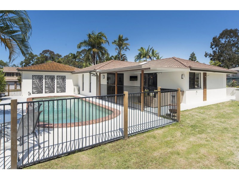 3 Boonah Court, Helensvale QLD 4212