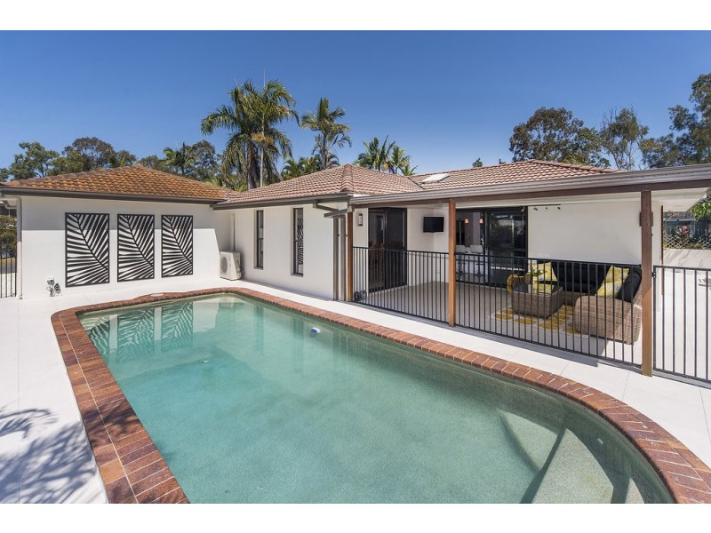 3 Boonah Court, Helensvale QLD 4212