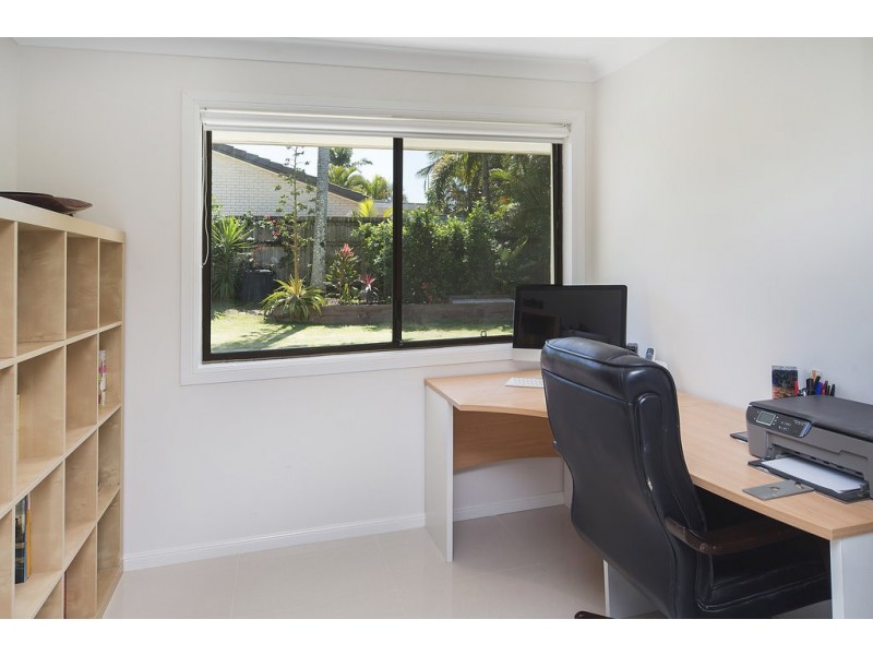 3 Boonah Court, Helensvale QLD 4212