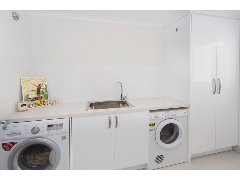 3 Boonah Court, Helensvale QLD 4212