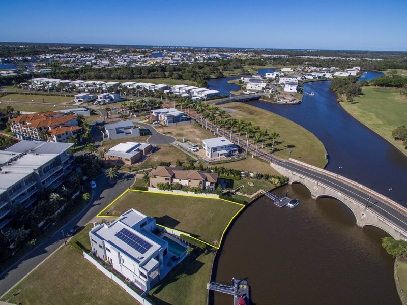 7425 Ellensbrook Drive, Hope Island QLD 4212