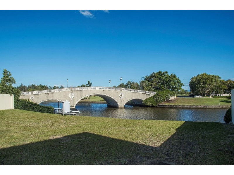 7425 Ellensbrook Drive, Hope Island QLD 4212