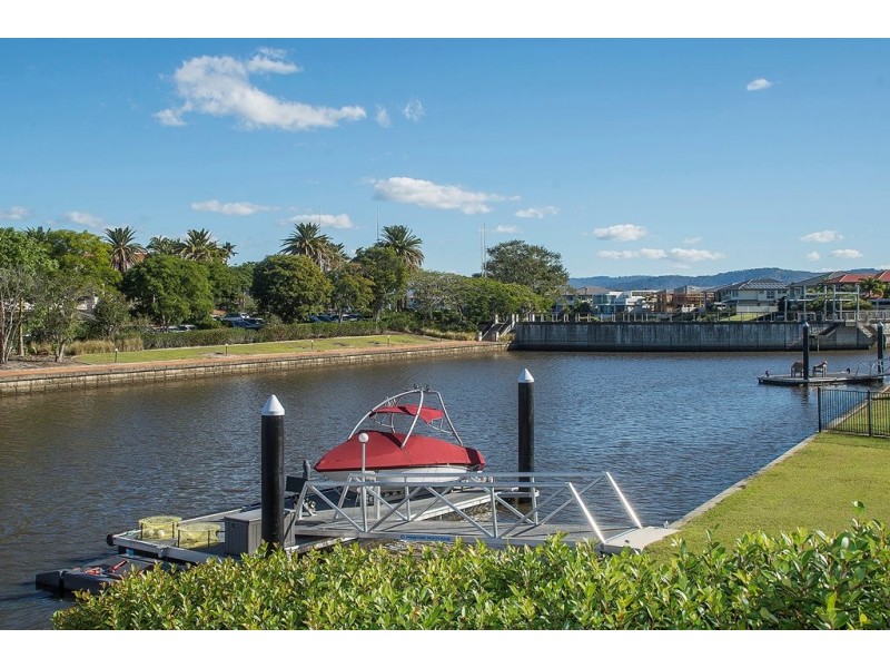 7425 Ellensbrook Drive, Hope Island QLD 4212