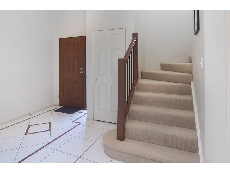 57/19 Santa Barbara Road, Hope Island QLD 4212