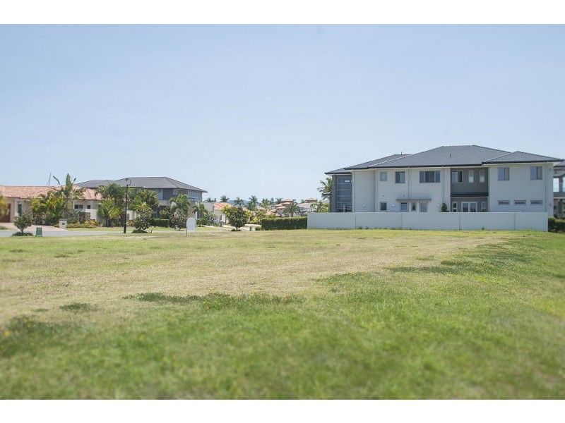 2214 (Lot 14) Taromeo Court, Hope Island QLD 4212