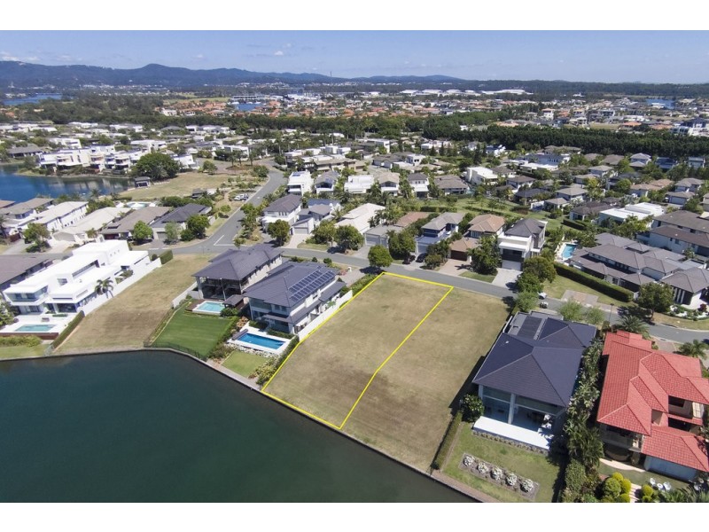 6182 Bolsena Circuit, Hope Island QLD 4212