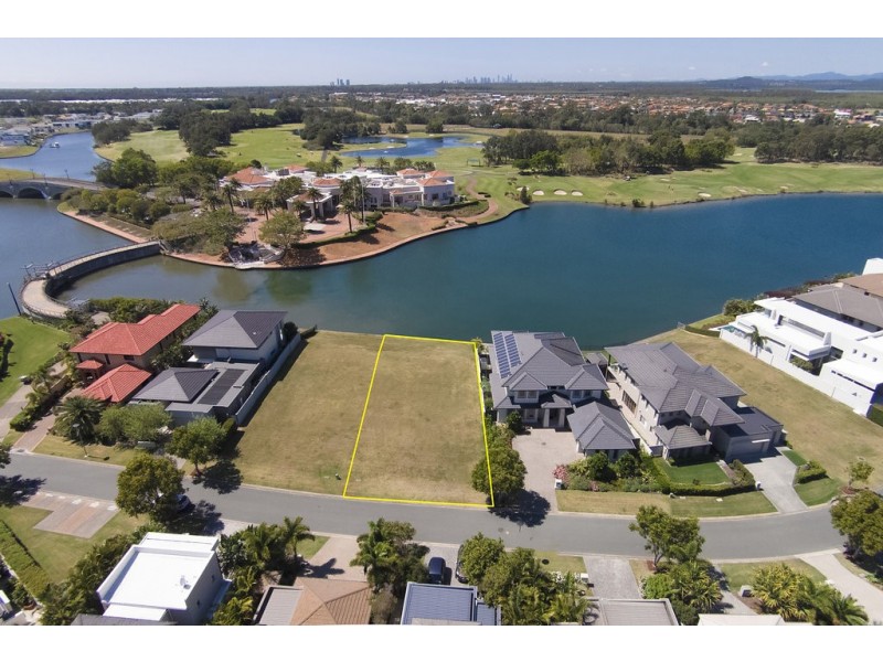 6182 Bolsena Circuit, Hope Island QLD 4212